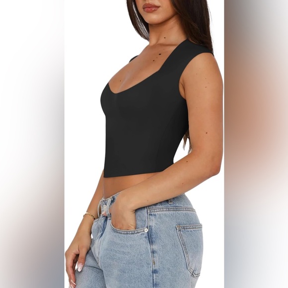 REORIA Black Crop Tank Top Womens Medium Double Lined Seamless V Neck Brand New - Picture 2 of 5